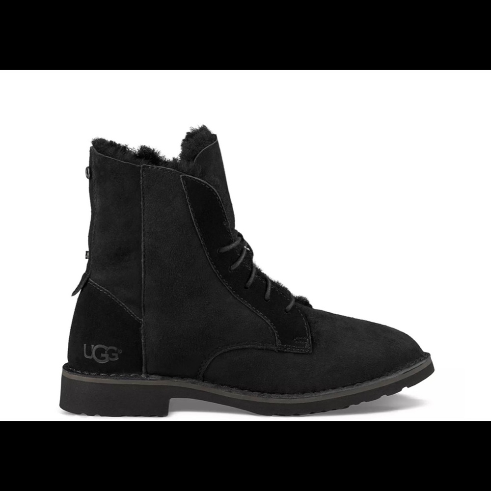 UGG W Quincy Boots size 7.5